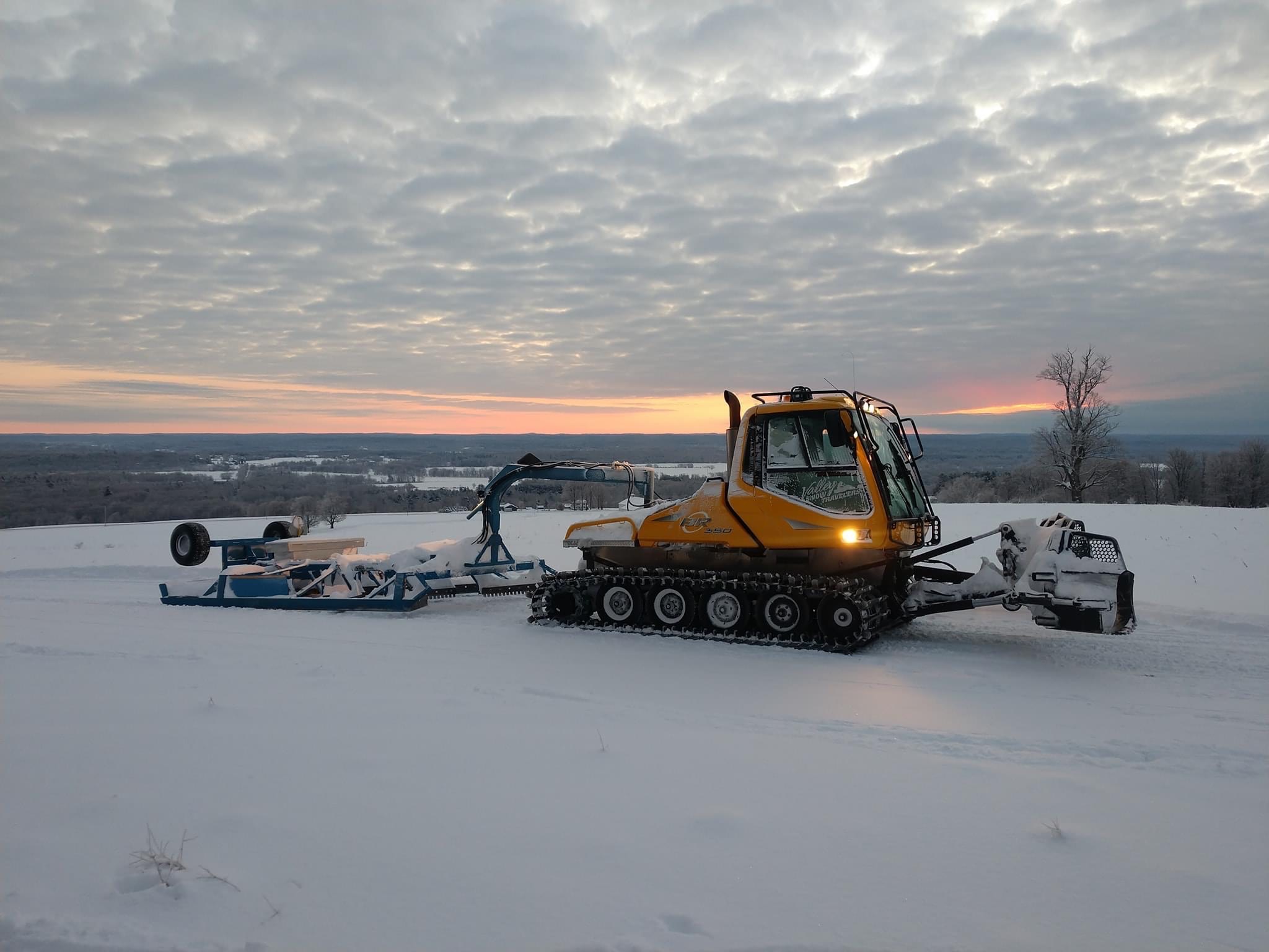 Valley snow travelers groomer pic